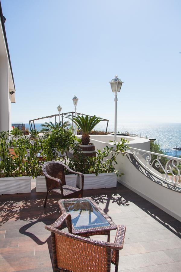 Casa Restino Bed & Breakfast Torre del Greco Exterior photo
